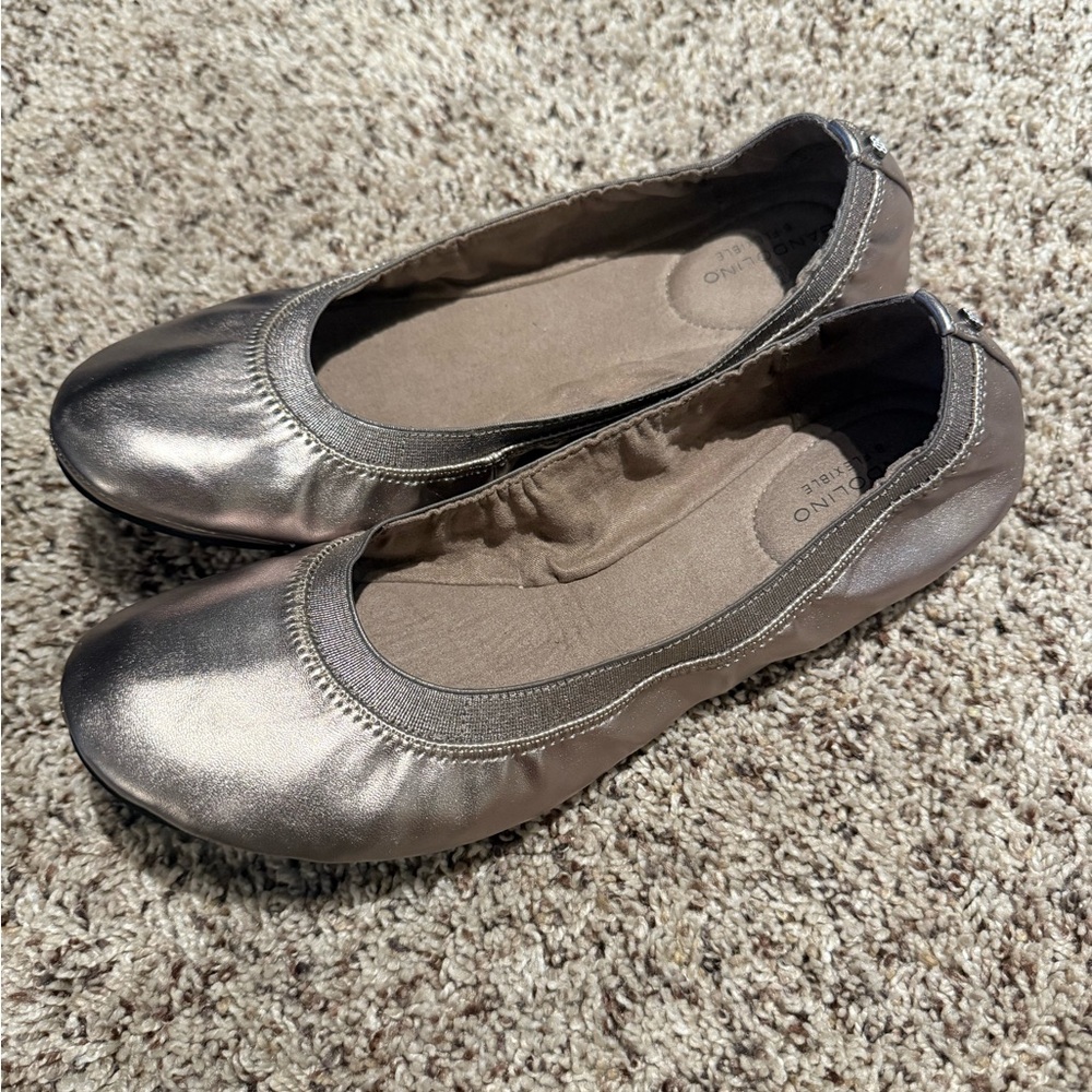 Bandolino Metallic Silver Ballet Flats